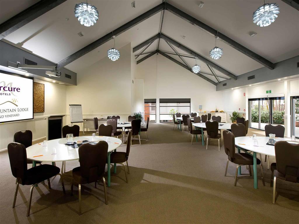 Mercure Clear Mountain Lodge Mount Samson Экстерьер фото